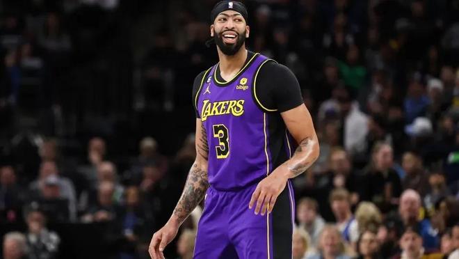 明显的团队 明显的团队