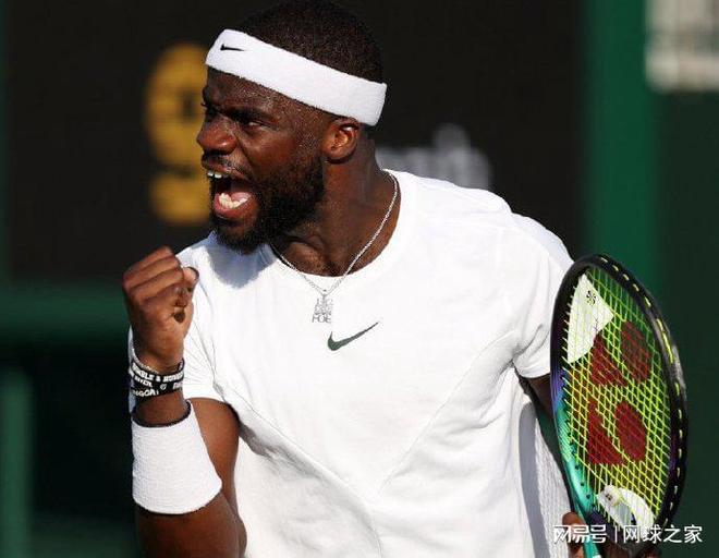 中国足球的 中国足球的